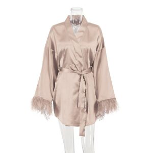 Peignoir noir en satin doux et plumes d'autruche, pyjama à manches longues, vêtements intérieur.