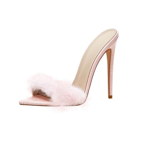Pantoufles à talons hauts Rose croco et peluche pour intérieur. – Image 5