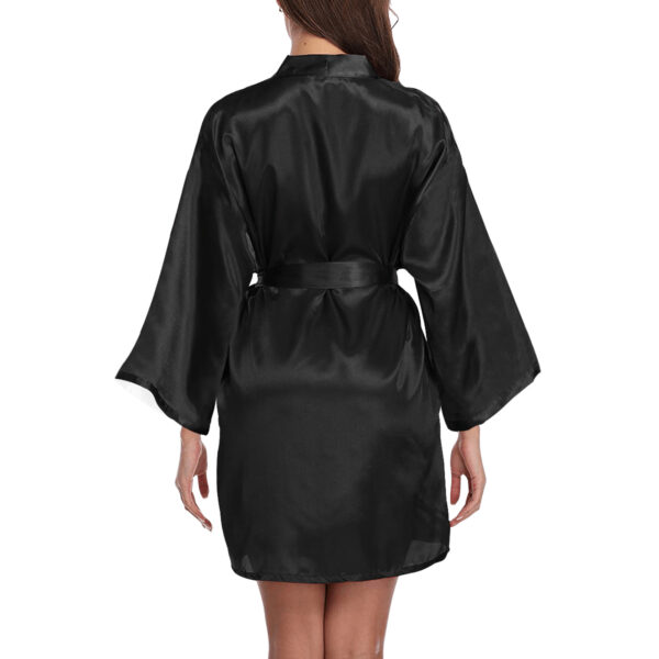 Peignoir noir satiné personnalisé – Image 2